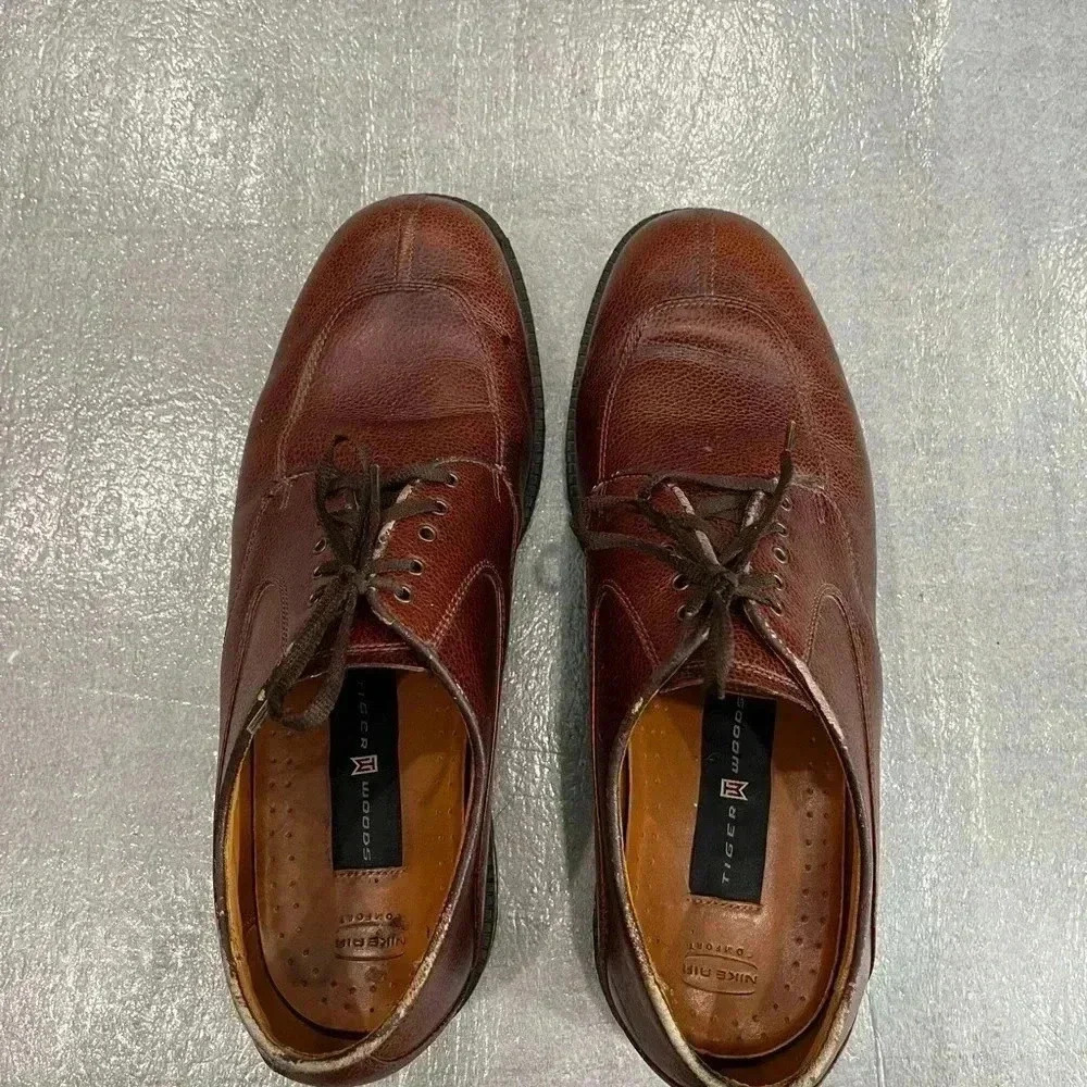 [US10.5]Tiger Woods Nike Air TW LAST  Brown Leather Men Oxford Style Golf Shoes